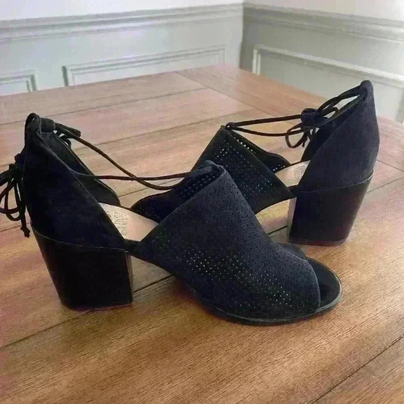 VINCE CAMUTO VC VASHA BLACK NUBUCK SANDAL PUMP HIGH HEEL Size 8M Lace Up - Picture 9 of 10